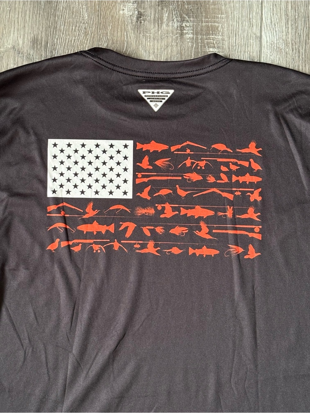 Columbia mens PHG Terminal Shot Game Flag Long Sleeve Shirt